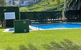 Piscina Comunitaria Y Parking En Mogro